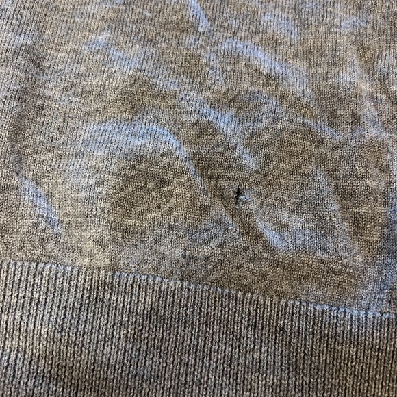 Raffi merino wool v neck - Picture 3 of 3